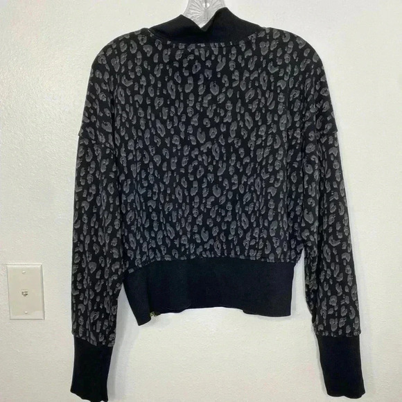 Old Navy Animal Print Loose Mock-Neck Side-Zip Sweatshirt - Picture 3 of 5